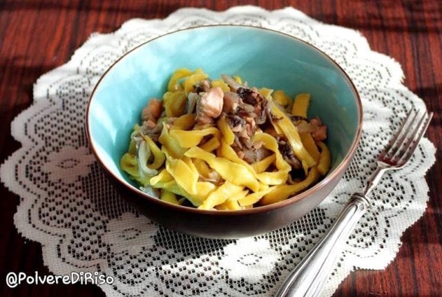 tagliatelle salmone e radicchio