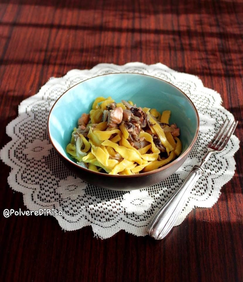 tagliatelle salmone e radicchio