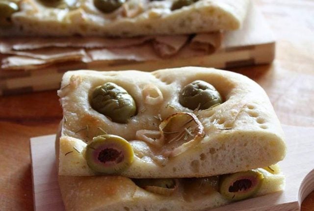 focaccia soffice con pasta madre