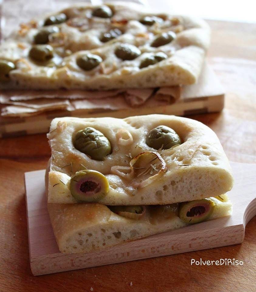 Focaccia soffice con lievito madre