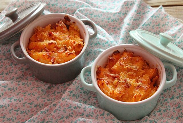 pasta al forno con crema di peperoni