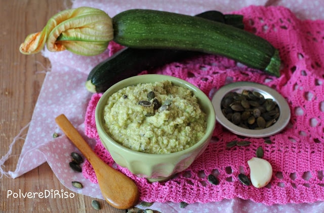 pesto di zucchine vegan