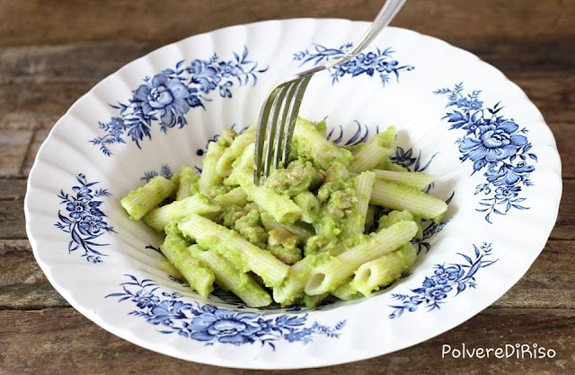 Pasta con ragù di zucchine