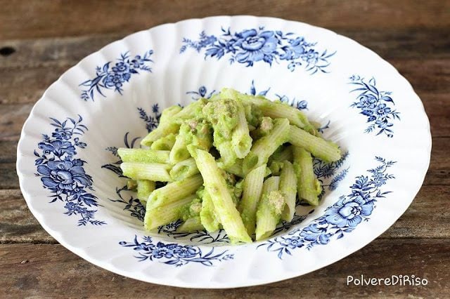 Pasta con ragù di zucchine