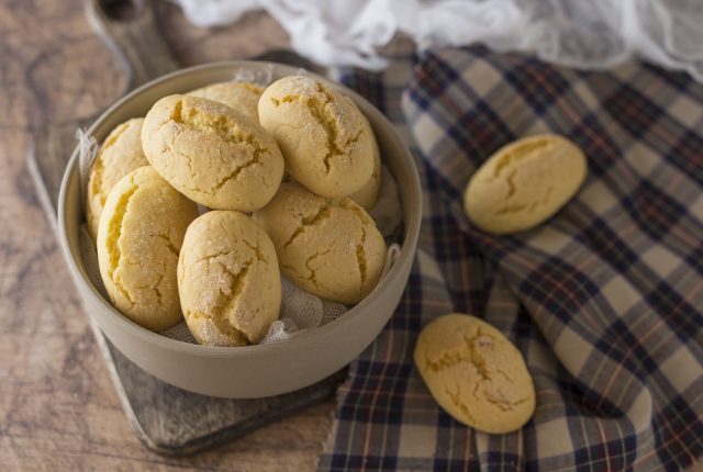 BISCOTTI SEMPLICI SENZA BURRO