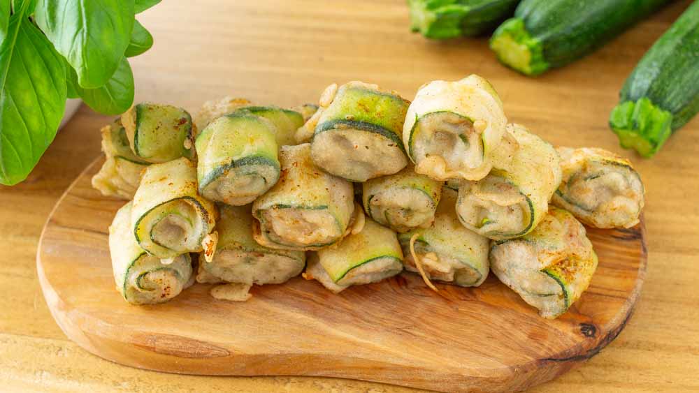 Involtini di zucchine croccanti