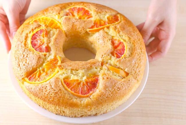 Ciambella all'arancia senza uova